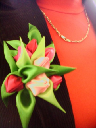 Брошка на зажимі "Букет тюльпанів" - 50 грн