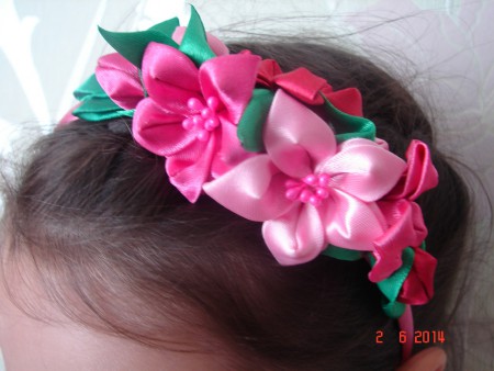 Обруч "Букет лілій рожевий" - 65 грн