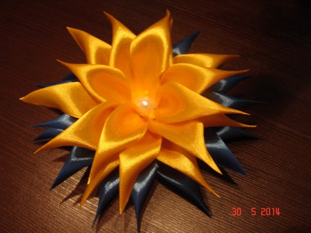 Брошка "Патріотка" - 35 грн